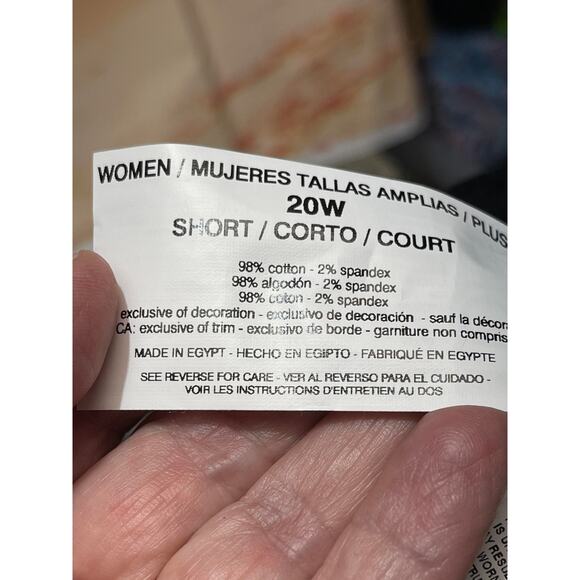 NWT Gloria Vanderbilt Women Amanda Classic Rise Tapered Leg Black Jean 20 - Picture 9 of 13